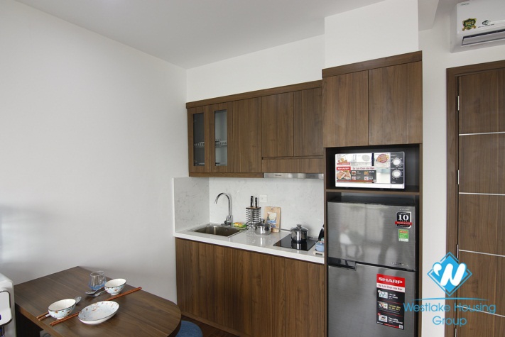 A beautiful shiny studio apartment with sweet balcony for rent on Ba Dinh	